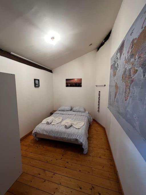 Pepite Rare 8 Personnes Au Coeur Battant Du Vieux Lyon Apartment Luaran gambar